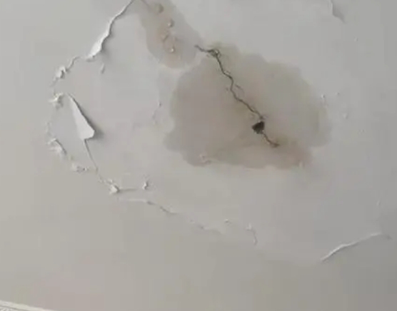 汉滨阳台漏水维修公司分享下屋面防水工程质量问题原因分析